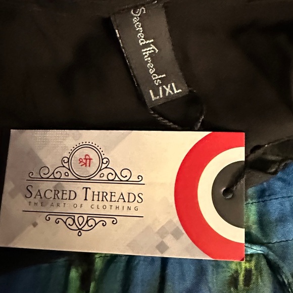 Med.   NWT.   Tye-Dye Poncho Style  Blouse by Sacred Threads.  223183.  CL/GR12 - Picture 3 of 4